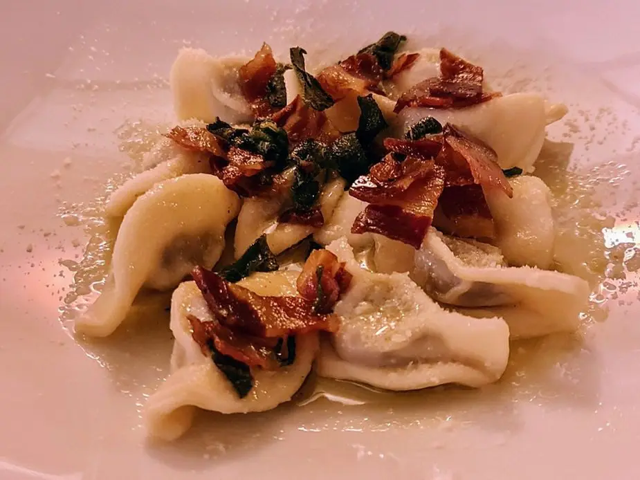 Breve storia del casoncello -Il Libro presentato alla Trattoria Visconti di Ambivere BG