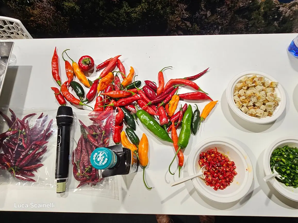Il Peperoncino: Condimento e Spezia