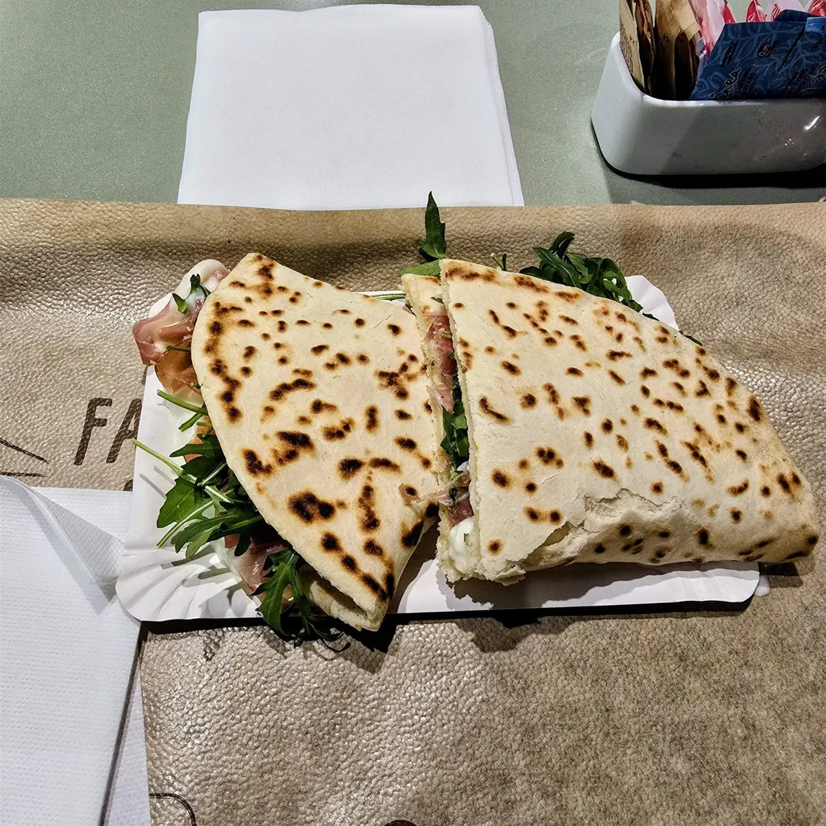 Essenza di Grano: Piadina all'Iper di Seriate, un compromesso veloce