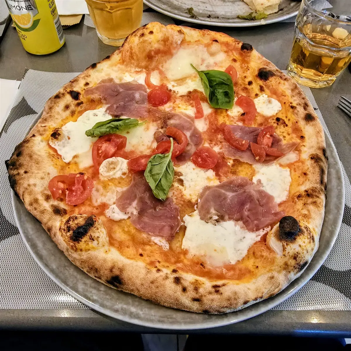 Pizzeria Fortuna: Quando il Personaggio vale il Viaggio