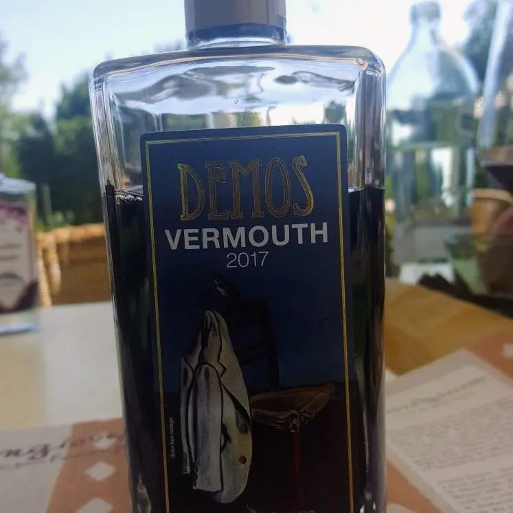 L’Alchimia dell’Olfattorio: Demoos, Elisir Romantico di Tenuta Saiano