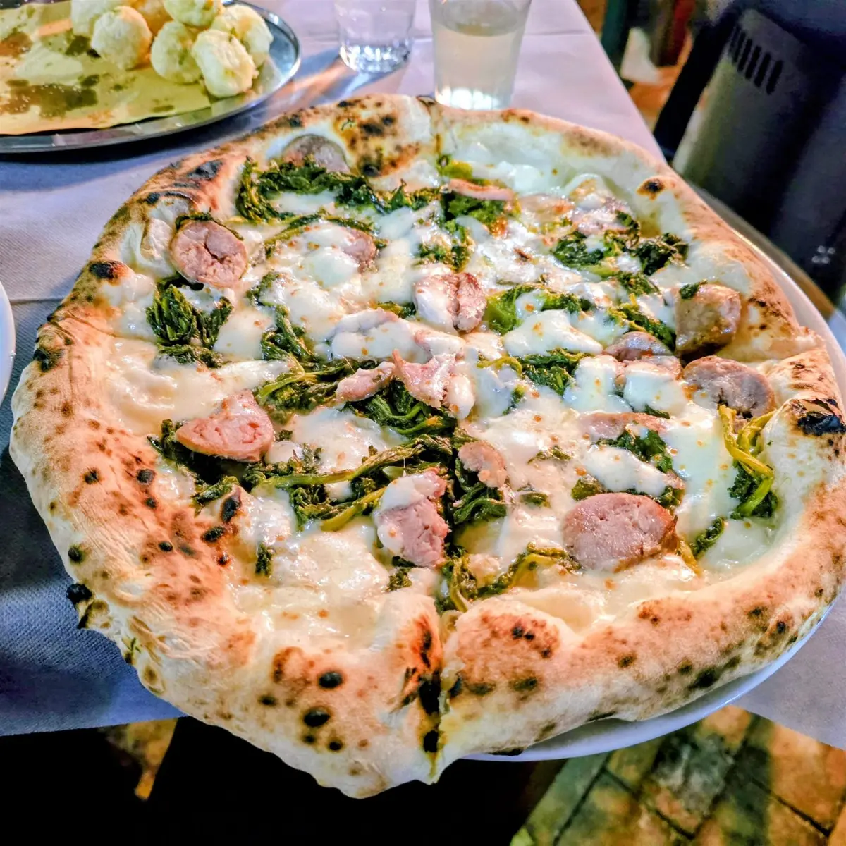 Friarielli e salsiccia che canta