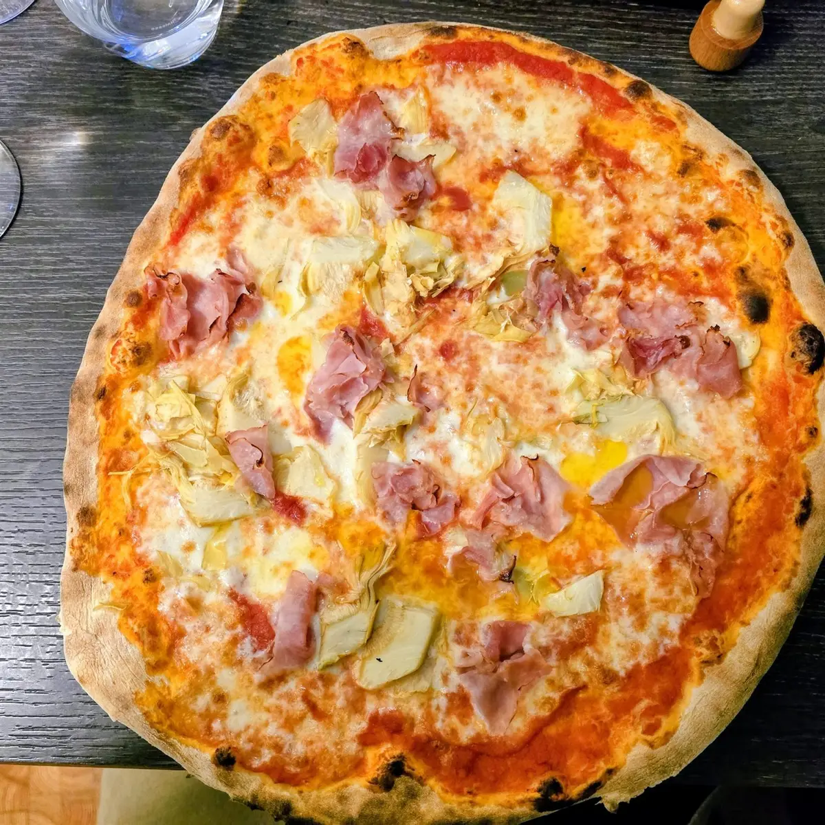 Art Ristorante Pizzeria Lovere — La pizza che accontenta tutti