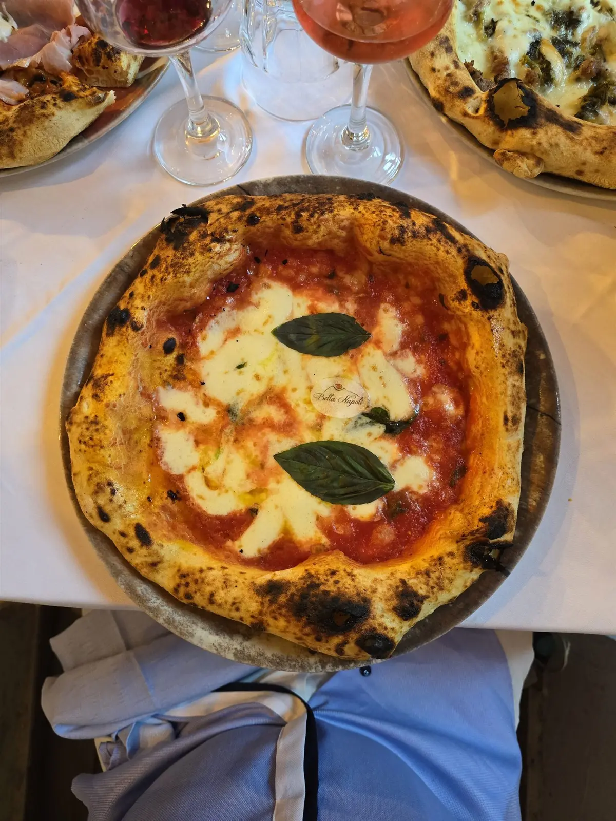 Bella Napoli, la pizza fatta a manovella