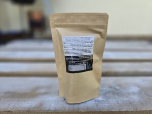 Confezione di aglio nero Nerodisulmona con l'elenco dei claim salutistici dichiarati dal produttore